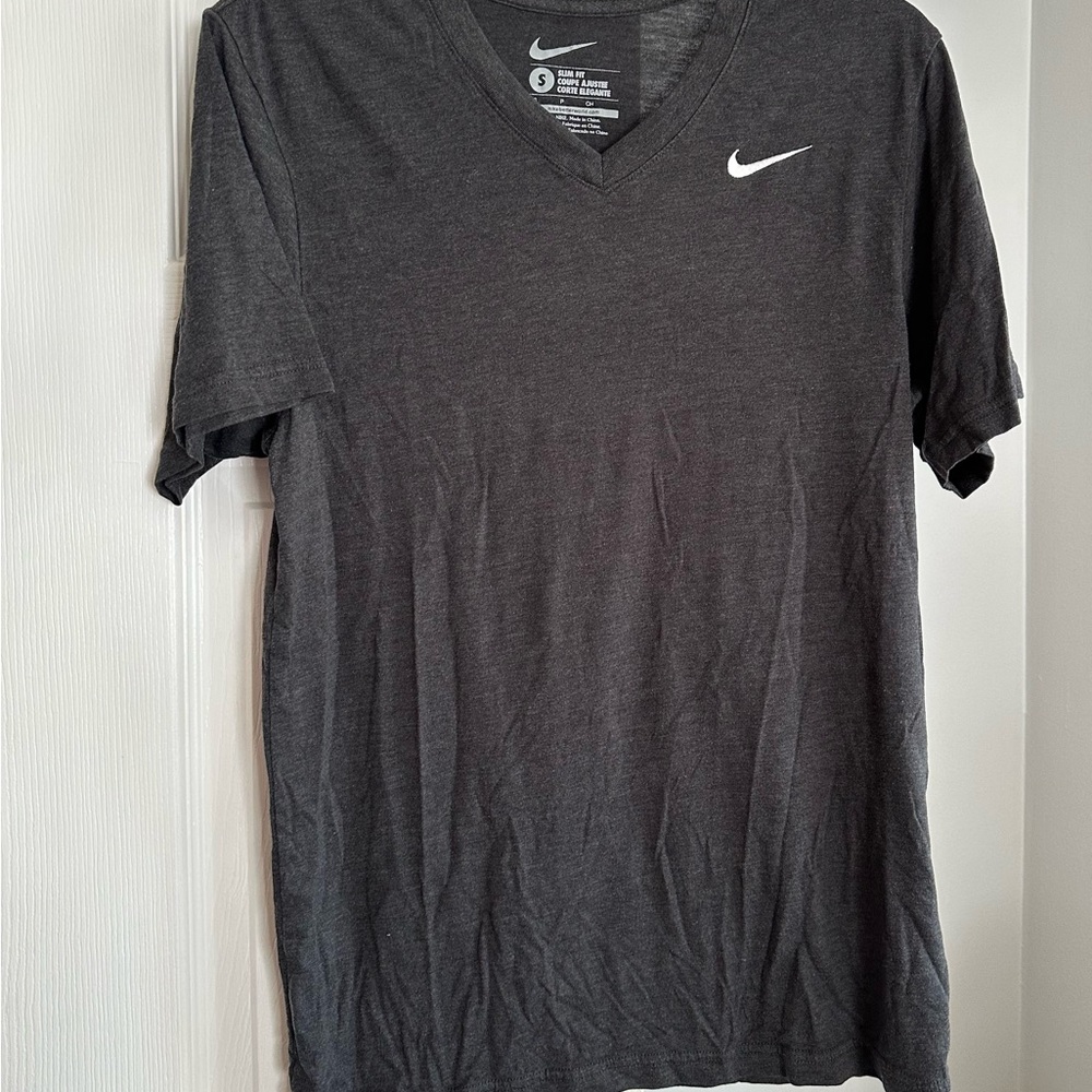 Nike Men's Charcoal V-Neck Tee Slim Fit Sz Small